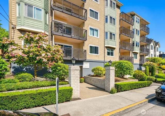 Photo 1 of Sale Pending at 8720 Phinney Ave N #21, Seattle, WA 98103 | MLS# NWM2543675 | Listing updated on 2026-09-24