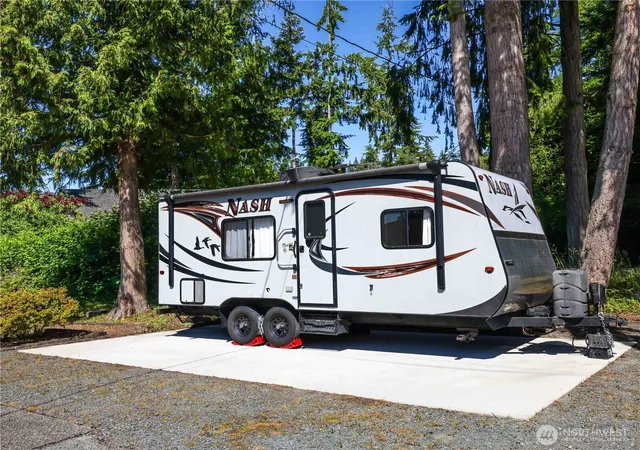 Photo 4 of Single family home for sale at 20925 Frank Waters Rd, Stanwood, WA 98292 | MLS# NWM2543841 | Listing updated on 2026-09-17