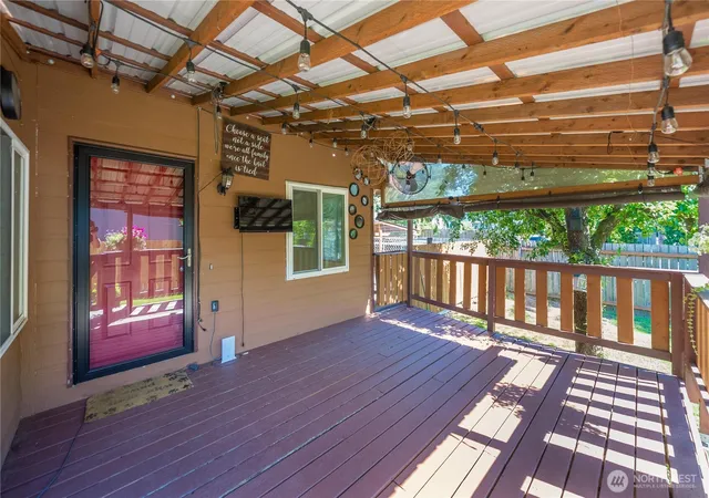 Photo 3 of Sale Pending at 928 127th Street Ct E, Tacoma, WA 98445 | MLS# NWM2544357 | Listing updated on 2026-10-01