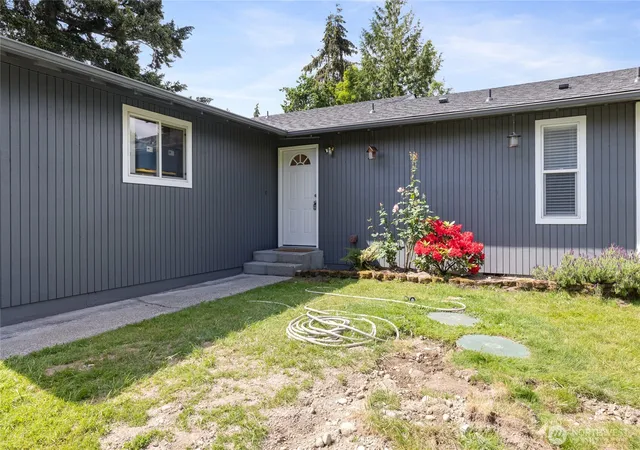 Photo 3 of Sale Pending at 6616 6618 51st Avenue E, Tacoma, WA 98443 | MLS# NWM2544370 | Listing updated on 2026-09-30