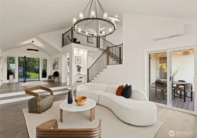 Photo 4 of Single family home for sale at 7712 89th Place SE, Mercer Island, WA 98040 | MLS# NWM2544375 | Listing updated on 2026-09-26