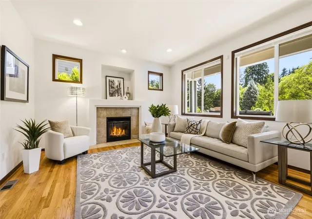 Photo 2 of Single family home for sale at 20293 62nd Way Ne, Kenmore, WA 98028 | MLS# NWM2544904 | Listing updated on 2026-09-22