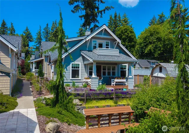 Photo 1 of Sale Pending at 31024 6th Lane Sw, Federal Way, WA 98023 | MLS# NWM2544935 | Listing updated on 2026-09-25