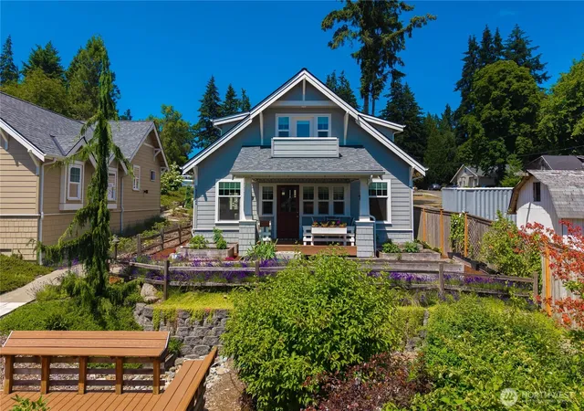 Photo 3 of Sale Pending at 31024 6th Lane Sw, Federal Way, WA 98023 | MLS# NWM2544935 | Listing updated on 2026-09-25