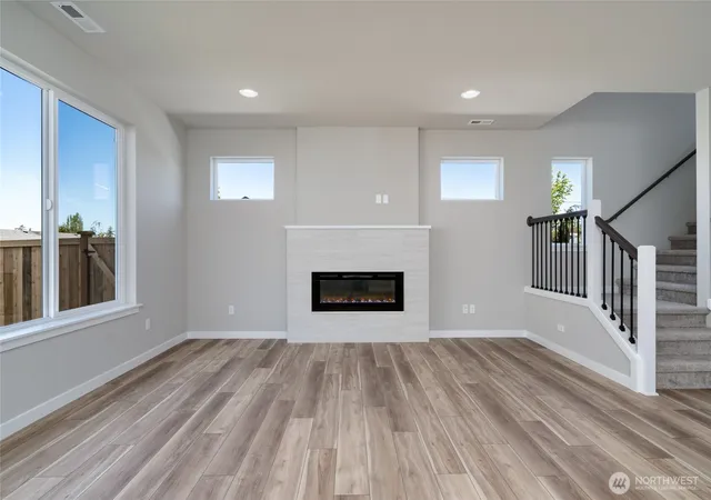 Photo 4 of Single family home for sale at 2455 SW Ridgeway Dr, Oak Harbor, WA 98277 | MLS# NWM2545059 | Listing updated on 2026-09-30