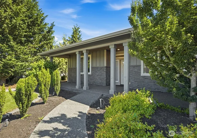 Photo 3 of Single family home for sale at 142 E Cobblestone Ln, Sequim, WA 98382 | MLS# NWM2545133 | Listing updated on 2026-09-25