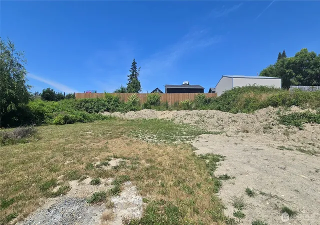 Photo 2 of Land for sale at 416 Comet St, Milton, WA 98354 | MLS# NWM2545305 | Listing updated on 2026-10-01