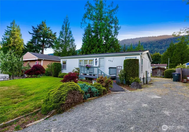 Photo 1 of Sale Pending at 455 Fir Ln, Sedro Woolley, WA 98284 | MLS# NWM2545650 | Listing updated on 2026-09-22