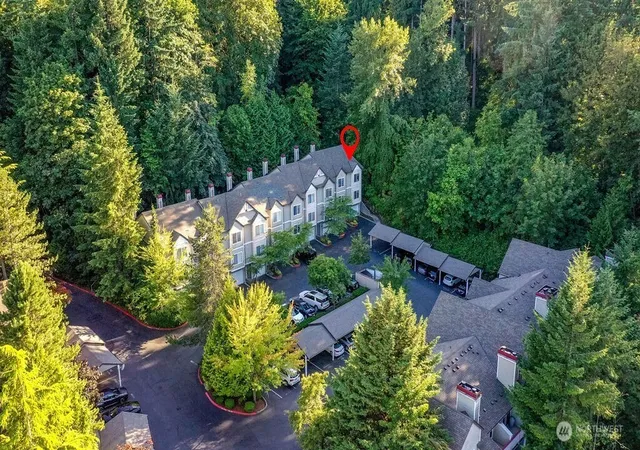 Photo 3 of Sale Pending at 18505 Se Newport Way #F131, Issaquah, WA 98027 | MLS# NWM2545837 | Listing updated on 2026-10-02