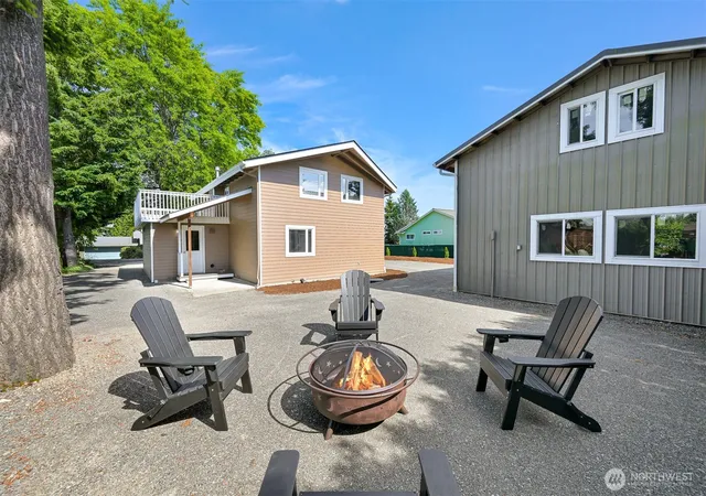 Photo 3 of Single family home for sale at 8141 Comox Rd W, Blaine, WA 98230 | MLS# NWM2545882 | Listing updated on 2026-09-23