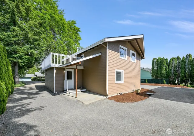 Photo 3 of Single family home for sale at 8141 Comox Rd W, Blaine, WA 98230 | MLS# NWM2545882 | Listing updated on 2026-09-23