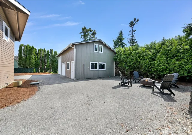 Photo 4 of Single family home for sale at 8141 Comox Rd W, Blaine, WA 98230 | MLS# NWM2545882 | Listing updated on 2026-09-23