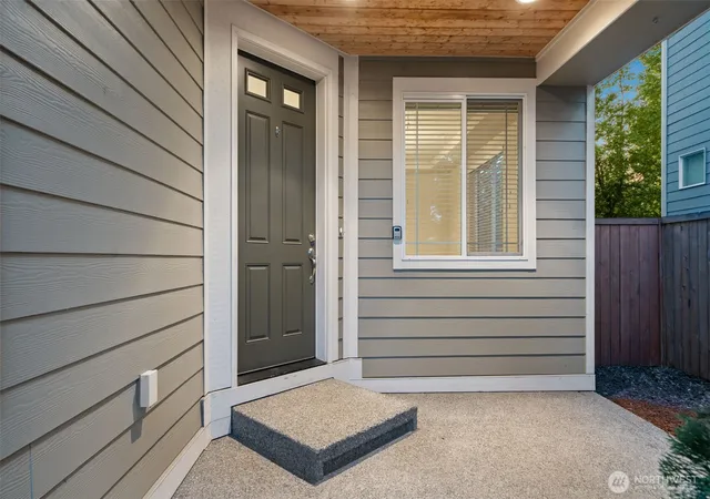 Photo 2 of Single family home for sale at 11320 Taylor Pl, Gig Harbor, WA 98332 | MLS# NWM2546064 | Listing updated on 2026-09-29