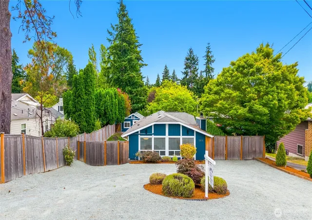 Photo 1 of Single family home for sale at 10818 31st Avenue Sw, Seattle, WA 98146 | MLS# NWM2546306 | Listing updated on 2026-10-01