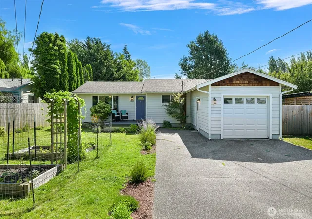 Photo 1 of Sale Pending at 3112 Greenwood Ave, Bellingham, WA 98225 | MLS# NWM2546421 | Listing updated on 2026-09-16