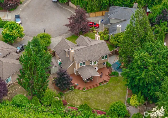 Photo 2 of Sale Pending at 13540 Se 189th Place, Renton, WA 98058 | MLS# NWM2546422 | Listing updated on 2026-09-25