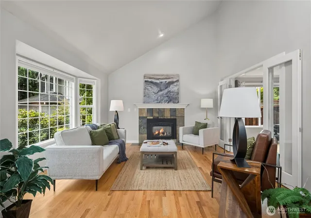 Photo 4 of Sale Pending at 13540 SE 189th Place, Renton, WA 98058 | MLS# NWM2546422 | Listing updated on 2026-09-25