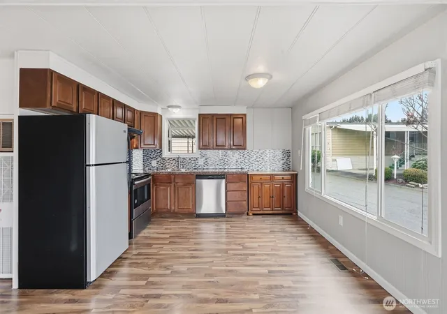 Photo 2 of Sale Pending at 1415 84th Street Se #46, Everett, WA 98208 | MLS# NWM2546631 | Listing updated on 2026-09-25