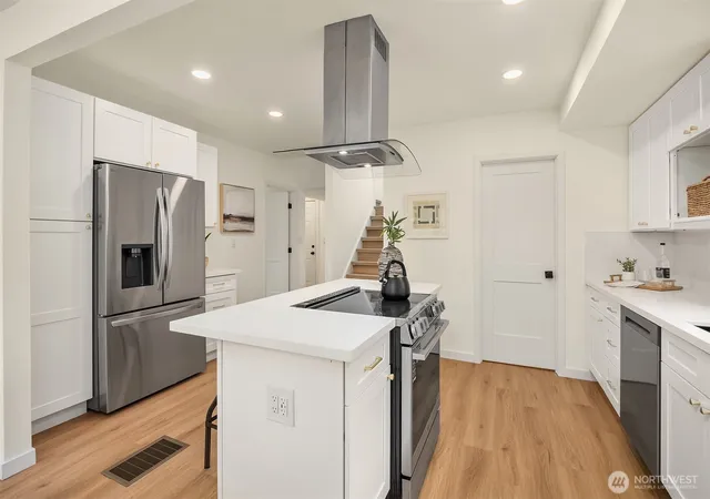 Photo 3 of Single family home for sale at 5040 35th Avenue SW, Seattle, WA 98126 | MLS# NWM2546665 | Listing updated on 2026-09-22