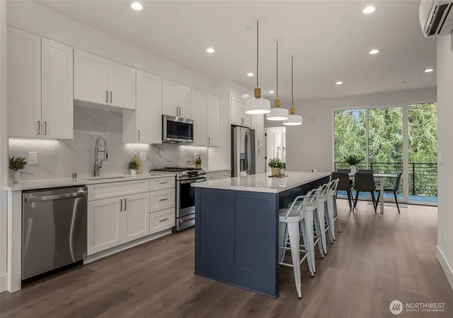 Photo 4 of Townhouse for sale at 8923 166th Avenue NE #101, Redmond, WA 98052 | MLS# NWM2546694 | Listing updated on 2026-09-29