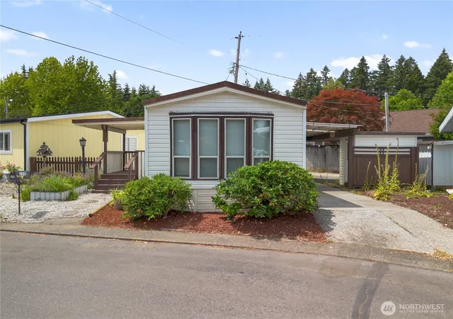Photo 1 of Manufactured home for sale at 930 Trosper Rd Sw #129, Tumwater, WA 98512 | MLS# NWM2546751 | Listing updated on 2026-09-28