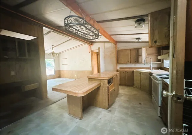 Photo 2 of Manufactured home for sale at 19830 Se 353rd Street, Auburn, WA 98092 | MLS# NWM2546832 | Listing updated on 2026-09-24