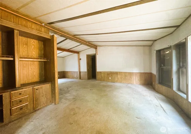 Photo 3 of Manufactured home for sale at 19830 Se 353rd Street, Auburn, WA 98092 | MLS# NWM2546832 | Listing updated on 2026-09-24