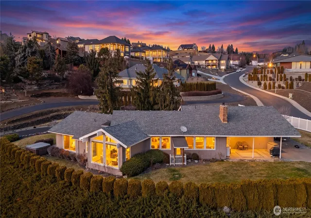 Photo 1 of Single family home for sale at 7407 Englewood Ave, Yakima, WA 98908 | MLS# NWM2547086 | Listing updated on 2026-09-22