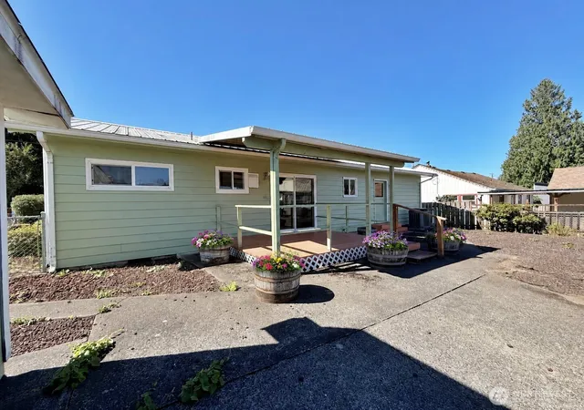 Photo 3 of Single family home for sale at 124 Hope St, Mossyrock, WA 98564 | MLS# NWM2547091 | Listing updated on 2026-09-26