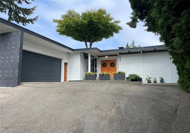 Photo 1 of Single family home for sale at 6807 44th Street Ct W, Tacoma, WA 98466 | MLS# NWM2547117 | Listing updated on 2026-10-01