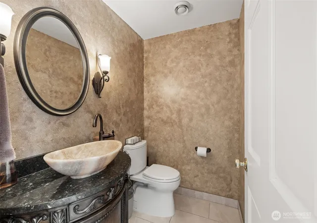 Photo 3 of Single family home for sale at 18141 Normandy Ter SW, Normandy Park, WA 98166 | MLS# NWM2547224 | Listing updated on 2026-10-01