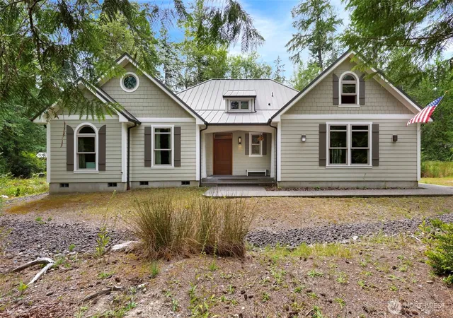 Photo 1 of Single family home for sale at 150 E Barnacle Blvd, Shelton, WA 98584 | MLS# NWM2547277 | Listing updated on 2026-09-22