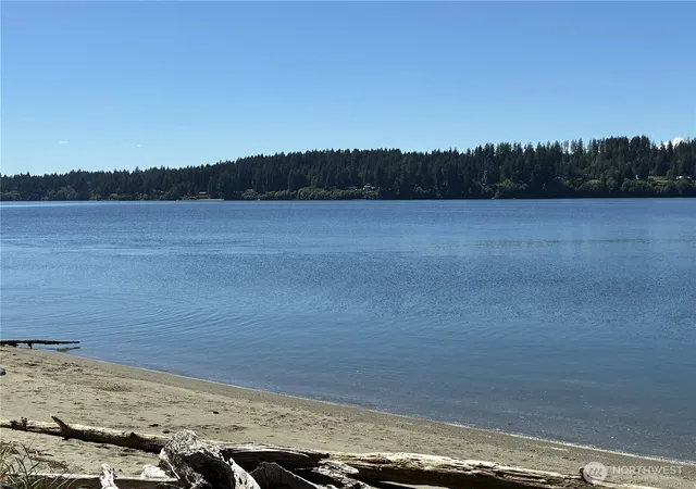 Photo 3 of Single family home for sale at 150 E Barnacle Blvd, Shelton, WA 98584 | MLS# NWM2547277 | Listing updated on 2026-09-22
