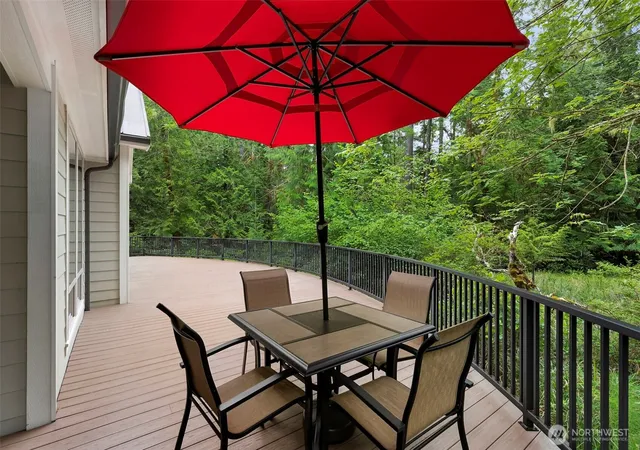 Photo 4 of Single family home for sale at 150 E Barnacle Blvd, Shelton, WA 98584 | MLS# NWM2547277 | Listing updated on 2026-09-22