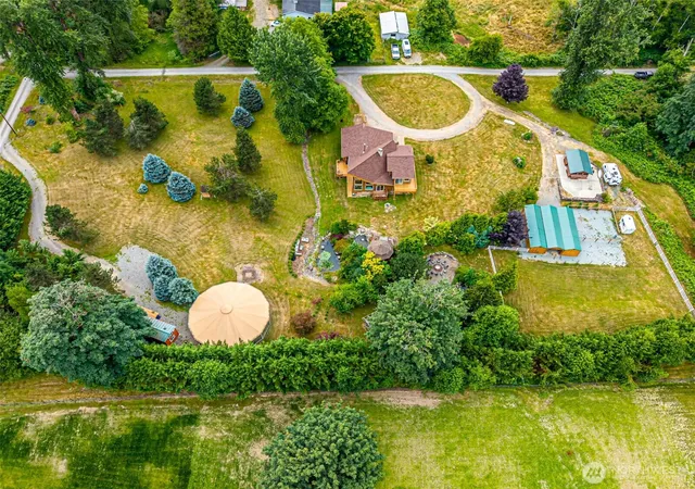 Photo 3 of Single family home for sale at 26044 Se 192nd Street, Maple Valley, WA 98038 | MLS# NWM2547335 | Listing updated on 2026-10-01