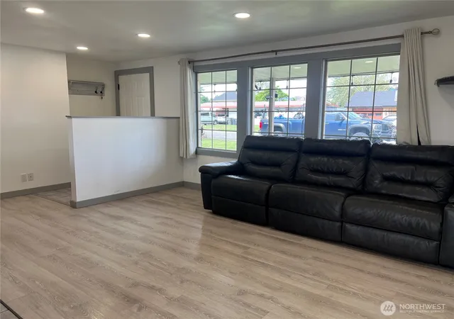Photo 3 of Sale Pending at 612 Skyview Dr, Omak, WA 98841 | MLS# NWM2547445 | Listing updated on 2026-10-01