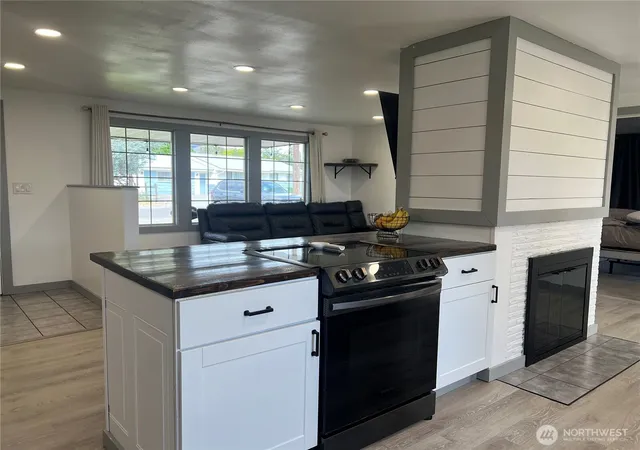 Photo 4 of Sale Pending at 612 Skyview Dr, Omak, WA 98841 | MLS# NWM2547445 | Listing updated on 2026-10-01