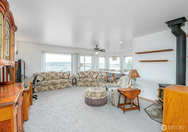 Photo 4 of Single family home for sale at 1550 13th Court, Fox Island, WA 98333 | MLS# NWM2547449 | Listing updated on 2026-09-22