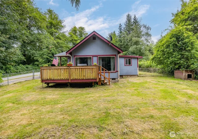 Single family home for sale at 4059 Old Hwy 99 N Rd, Burlington, WA 98233 | MLS# NWM2547457
