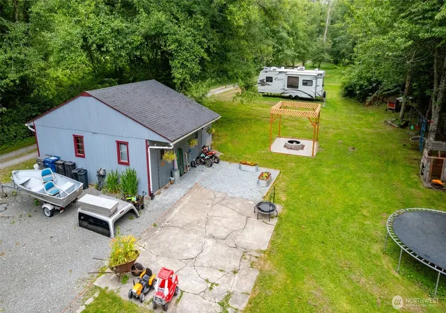 Photo 3 of Single family home for sale at 4059 Old Hwy 99 N Rd, Burlington, WA 98233 | MLS# NWM2547457 | Listing updated on 2026-09-22