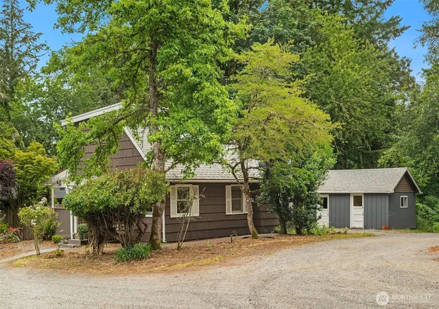 Photo 3 of Sale Pending at 14634 Bethel Ln SW, Vashon, WA 98070 | MLS# NWM2547462 | Listing updated on 2026-09-18