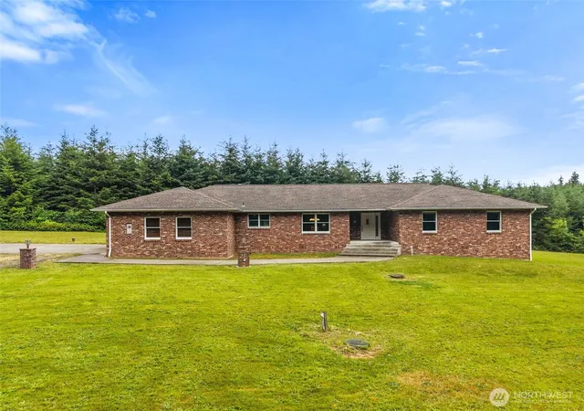 Photo 4 of Single family home for sale at 251 John Rd, Chehalis, WA 98532 | MLS# NWM2547494 | Listing updated on 2026-10-01