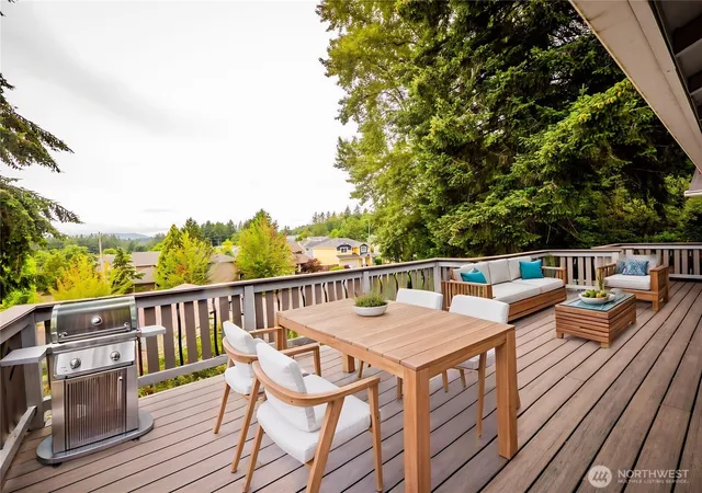 Photo 3 of Single family home for sale at 518 H St Sw, Tumwater, WA 98512 | MLS# NWM2547590 | Listing updated on 2026-09-23