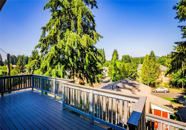 Photo 4 of Single family home for sale at 518 H St SW, Tumwater, WA 98512 | MLS# NWM2547590 | Listing updated on 2026-09-23
