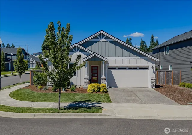Photo 3 of Single family home for sale at 1170 Ne 18th Street, Battle Ground, WA 98604 | MLS# NWM2547683 | Listing updated on 2026-10-01