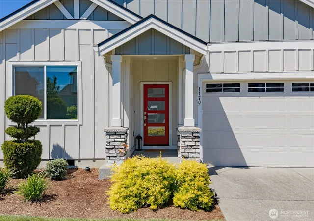 Photo 2 of Single family home for sale at 1170 Ne 18th Street, Battle Ground, WA 98604 | MLS# NWM2547683 | Listing updated on 2026-10-01
