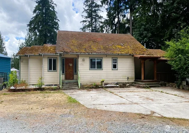 Photo 1 of Single family home for sale at 8418 358th Street S, Roy, WA 98580 | MLS# NWM2547906 | Listing updated on 2026-09-27