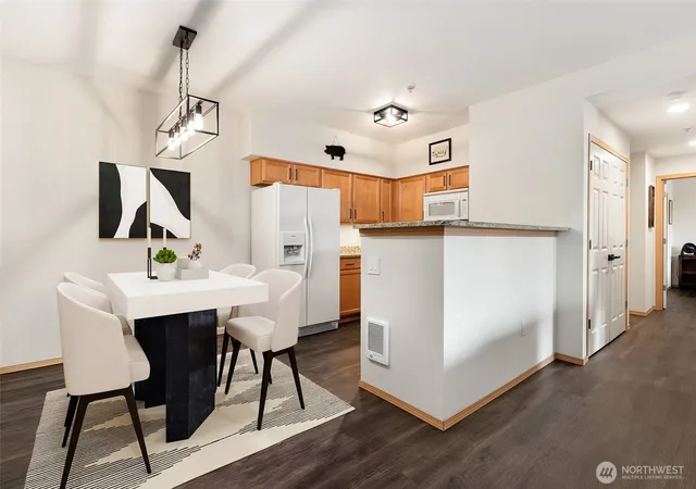 Photo 3 of Sale Pending at 18615 101st Avenue Ct E #262, Puyallup, WA 98375 | MLS# NWM2548038 | Listing updated on 2026-09-25