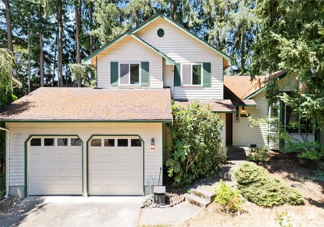 Photo 1 of Sale Pending at 36521 25th Avenue S, Federal Way, WA 98003 | MLS# NWM2548225 | Listing updated on 2026-09-30