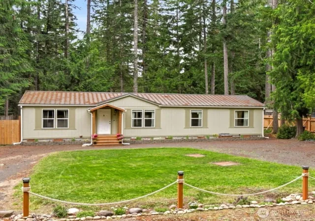 Photo 1 of Sale Pending at 90 N Hamma Dr E, Hoodsport, WA 98548 | MLS# NWM2548305 | Listing updated on 2026-10-01